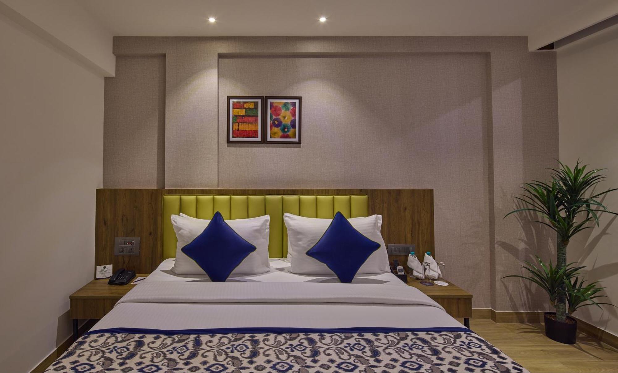 Grand Continent Hebbal A Sarovar Portico Affiliate Hotel Бенґалуру Екстер'єр фото
