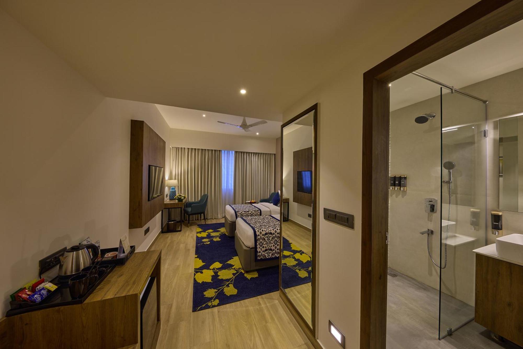 Grand Continent Hebbal A Sarovar Portico Affiliate Hotel Бенґалуру Екстер'єр фото