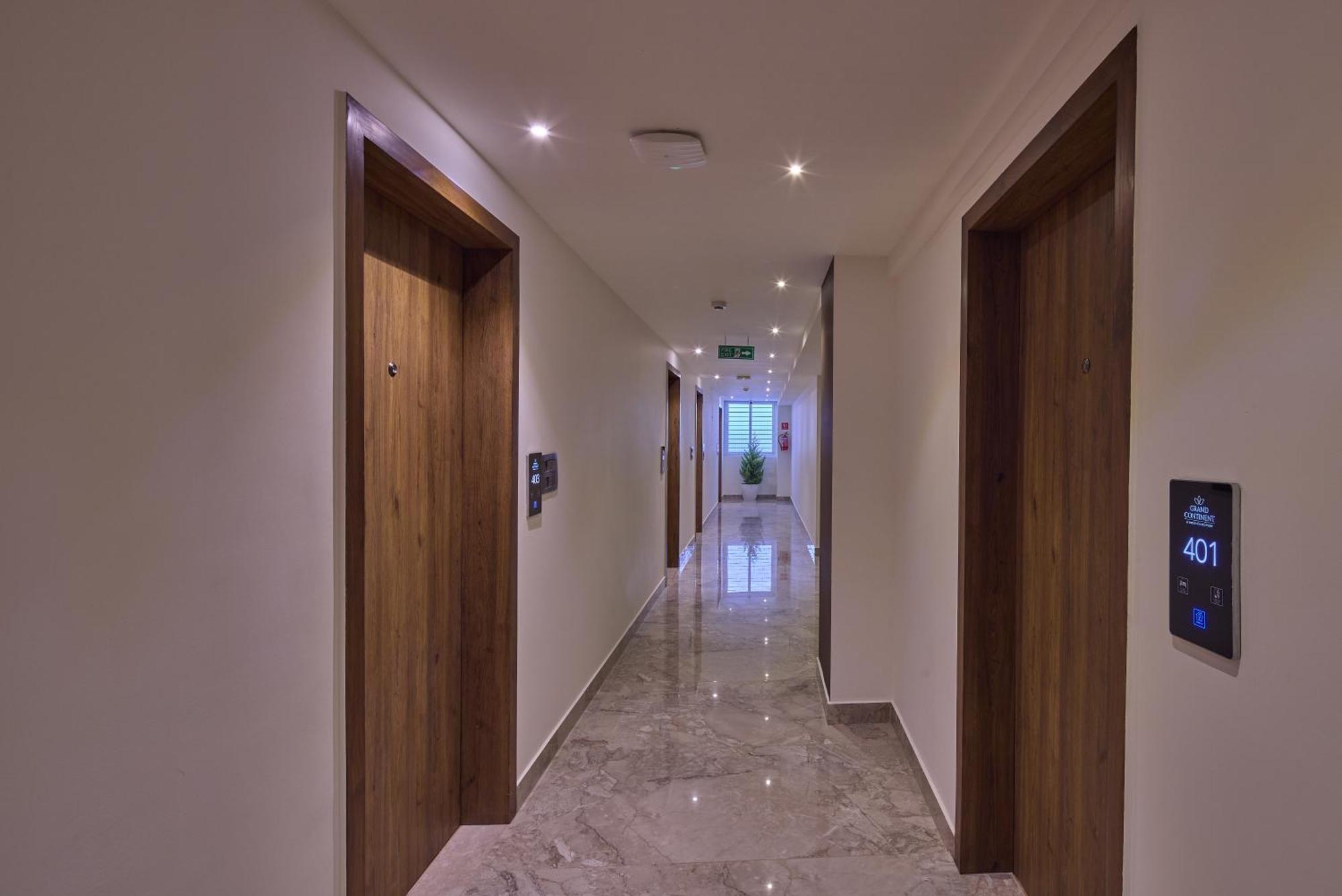 Grand Continent Hebbal A Sarovar Portico Affiliate Hotel Бенґалуру Екстер'єр фото